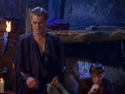 extant_XenaWarriorPrincess_1x13-AthensCityAcademyOfThePerformingBards_1368
