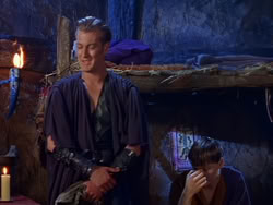 extant_XenaWarriorPrincess_1x13-AthensCityAcademyOfThePerformingBards_1375