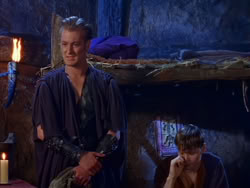 extant_XenaWarriorPrincess_1x13-AthensCityAcademyOfThePerformingBards_1376