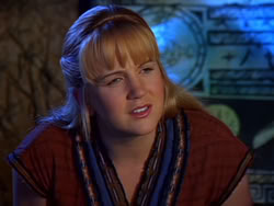 extant_XenaWarriorPrincess_1x13-AthensCityAcademyOfThePerformingBards_1380