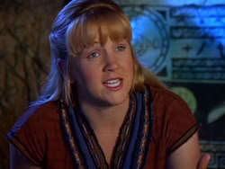 extant_XenaWarriorPrincess_1x13-AthensCityAcademyOfThePerformingBards_1382