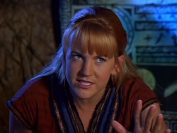 extant_XenaWarriorPrincess_1x13-AthensCityAcademyOfThePerformingBards_1384