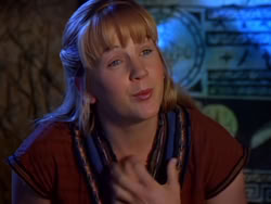 extant_XenaWarriorPrincess_1x13-AthensCityAcademyOfThePerformingBards_1395