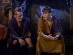 extant_XenaWarriorPrincess_1x13-AthensCityAcademyOfThePerformingBards_1403