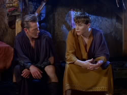 extant_XenaWarriorPrincess_1x13-AthensCityAcademyOfThePerformingBards_1410