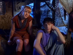 extant_XenaWarriorPrincess_1x13-AthensCityAcademyOfThePerformingBards_1414