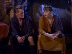 extant_XenaWarriorPrincess_1x13-AthensCityAcademyOfThePerformingBards_1430