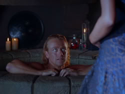 extant_XenaWarriorPrincess_1x13-AthensCityAcademyOfThePerformingBards_1436