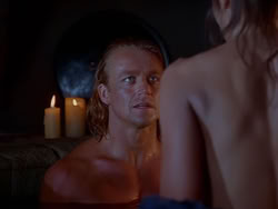 extant_XenaWarriorPrincess_1x13-AthensCityAcademyOfThePerformingBards_1451