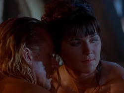 extant_XenaWarriorPrincess_1x13-AthensCityAcademyOfThePerformingBards_1471