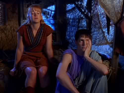 extant_XenaWarriorPrincess_1x13-AthensCityAcademyOfThePerformingBards_1524