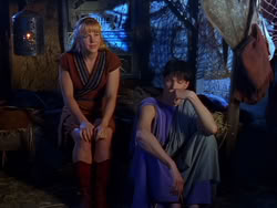 extant_XenaWarriorPrincess_1x13-AthensCityAcademyOfThePerformingBards_1582