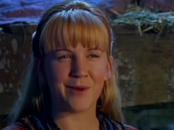 extant_XenaWarriorPrincess_1x13-AthensCityAcademyOfThePerformingBards_1594