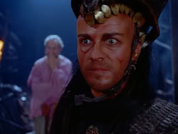 extant_XenaWarriorPrincess_1x13-AthensCityAcademyOfThePerformingBards_1632