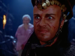 extant_XenaWarriorPrincess_1x13-AthensCityAcademyOfThePerformingBards_1635