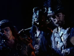 extant_XenaWarriorPrincess_1x13-AthensCityAcademyOfThePerformingBards_1660