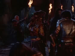 extant_XenaWarriorPrincess_1x13-AthensCityAcademyOfThePerformingBards_1670