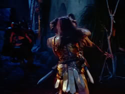 extant_XenaWarriorPrincess_1x13-AthensCityAcademyOfThePerformingBards_1694