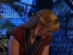 extant_XenaWarriorPrincess_1x13-AthensCityAcademyOfThePerformingBards_1746