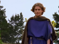 extant_XenaWarriorPrincess_1x13-AthensCityAcademyOfThePerformingBards_1769