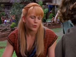 extant_XenaWarriorPrincess_1x13-AthensCityAcademyOfThePerformingBards_1791