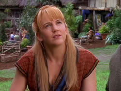 extant_XenaWarriorPrincess_1x13-AthensCityAcademyOfThePerformingBards_1855