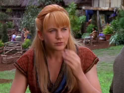 extant_XenaWarriorPrincess_1x13-AthensCityAcademyOfThePerformingBards_1857