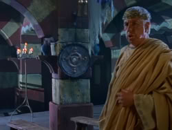 extant_XenaWarriorPrincess_1x13-AthensCityAcademyOfThePerformingBards_1861