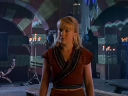 extant_XenaWarriorPrincess_1x13-AthensCityAcademyOfThePerformingBards_1865