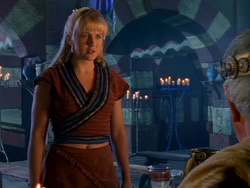 extant_XenaWarriorPrincess_1x13-AthensCityAcademyOfThePerformingBards_1877