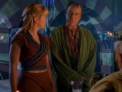 extant_XenaWarriorPrincess_1x13-AthensCityAcademyOfThePerformingBards_1882