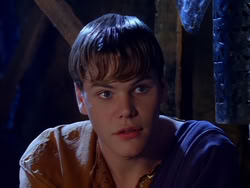 extant_XenaWarriorPrincess_1x13-AthensCityAcademyOfThePerformingBards_1981