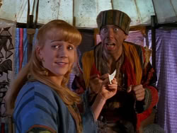 extant_XenaWarriorPrincess_1x13-AthensCityAcademyOfThePerformingBards_2033