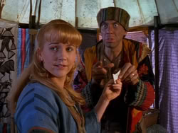 extant_XenaWarriorPrincess_1x13-AthensCityAcademyOfThePerformingBards_2034