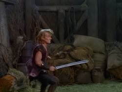 extant_XenaWarriorPrincess_1x13-AthensCityAcademyOfThePerformingBards_2067