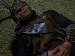 extant_XenaWarriorPrincess_1x13-AthensCityAcademyOfThePerformingBards_2093