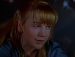 extant_XenaWarriorPrincess_1x13-AthensCityAcademyOfThePerformingBards_2112