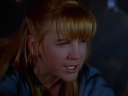 extant_XenaWarriorPrincess_1x13-AthensCityAcademyOfThePerformingBards_2136