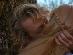 extant_XenaWarriorPrincess_1x13-AthensCityAcademyOfThePerformingBards_2184