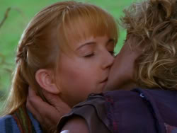 extant_XenaWarriorPrincess_1x13-AthensCityAcademyOfThePerformingBards_2190