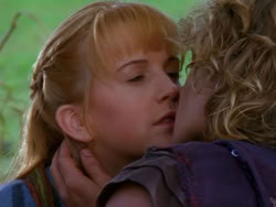 extant_XenaWarriorPrincess_1x13-AthensCityAcademyOfThePerformingBards_2193