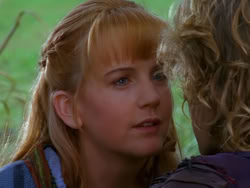 extant_XenaWarriorPrincess_1x13-AthensCityAcademyOfThePerformingBards_2197