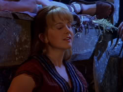 extant_XenaWarriorPrincess_1x13-AthensCityAcademyOfThePerformingBards_2209