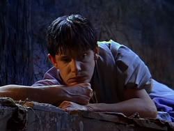 extant_XenaWarriorPrincess_1x13-AthensCityAcademyOfThePerformingBards_2221