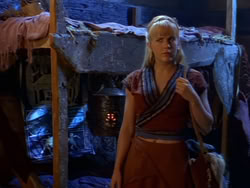 extant_XenaWarriorPrincess_1x13-AthensCityAcademyOfThePerformingBards_2246