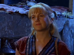 extant_XenaWarriorPrincess_1x13-AthensCityAcademyOfThePerformingBards_2280