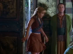 extant_XenaWarriorPrincess_1x13-AthensCityAcademyOfThePerformingBards_2287