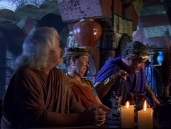 extant_XenaWarriorPrincess_1x13-AthensCityAcademyOfThePerformingBards_2310