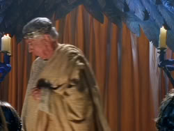 extant_XenaWarriorPrincess_1x13-AthensCityAcademyOfThePerformingBards_2315