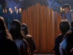 extant_XenaWarriorPrincess_1x13-AthensCityAcademyOfThePerformingBards_2322